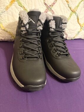 Women's Insulated Ankle Booties - Black with Gray Fur Trim